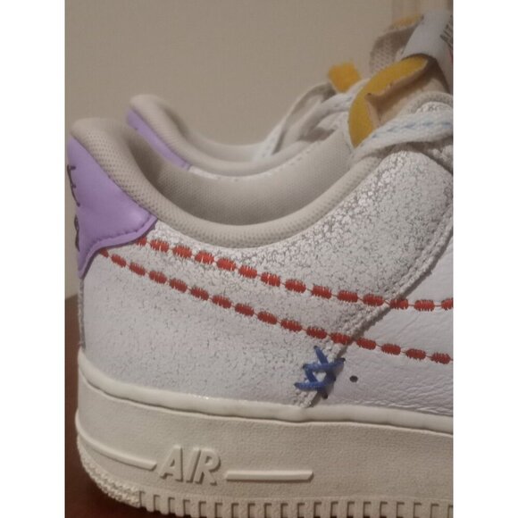 Nike Air Force 1 '07 SE 101 White Purple Sneakers DX2348-100 Women's US 7.5 - Picture 3 of 16
